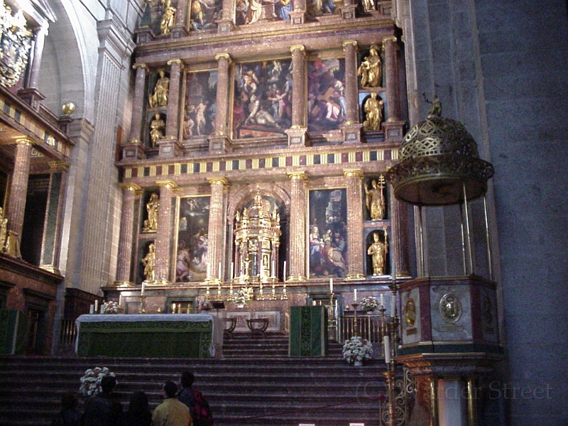 Basilica Del Escorial 2.jpg